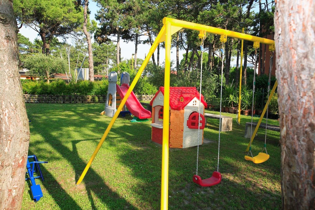 Hotel Aspe Bibione Exterior photo